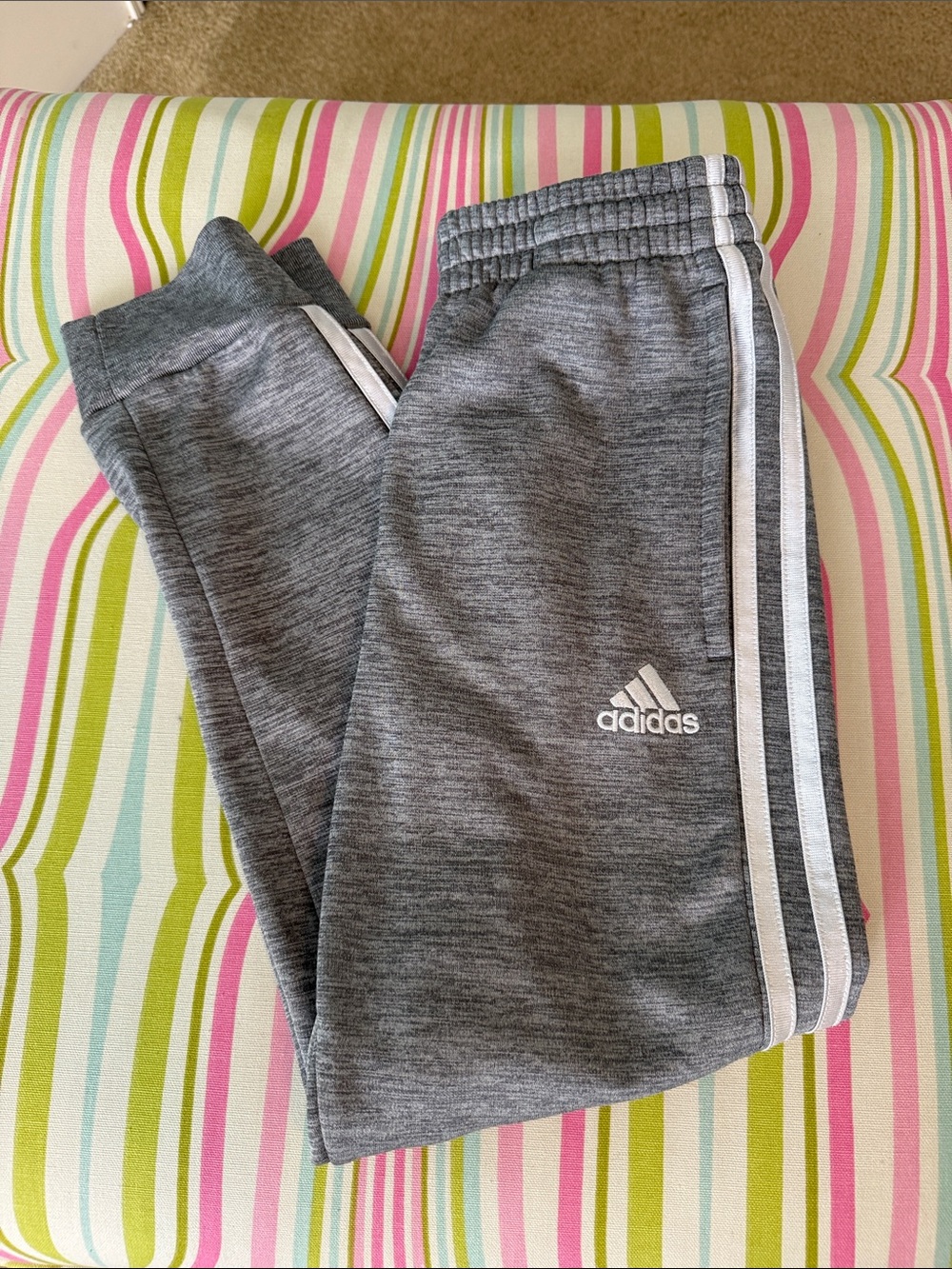Boys adidas Essential Fleece Tapered Cuff Joggers size 8